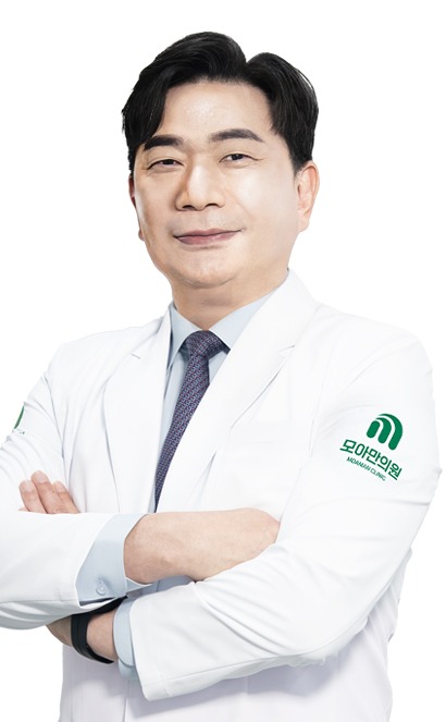 イ ジョンホ 主席院長